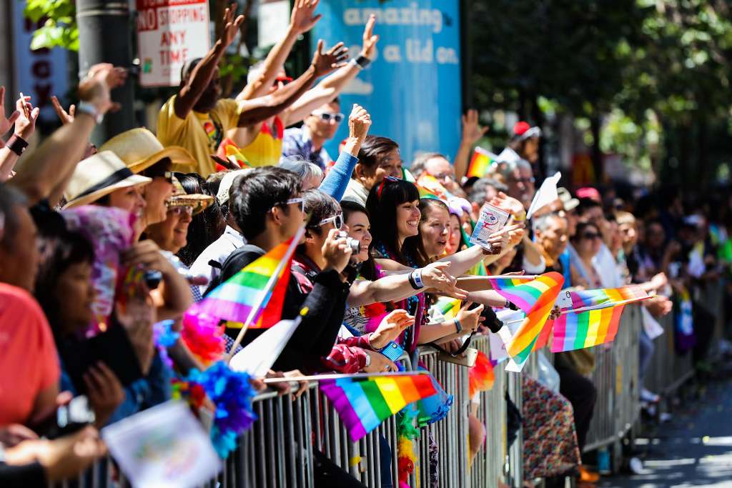 seattle gay pride parade 2019