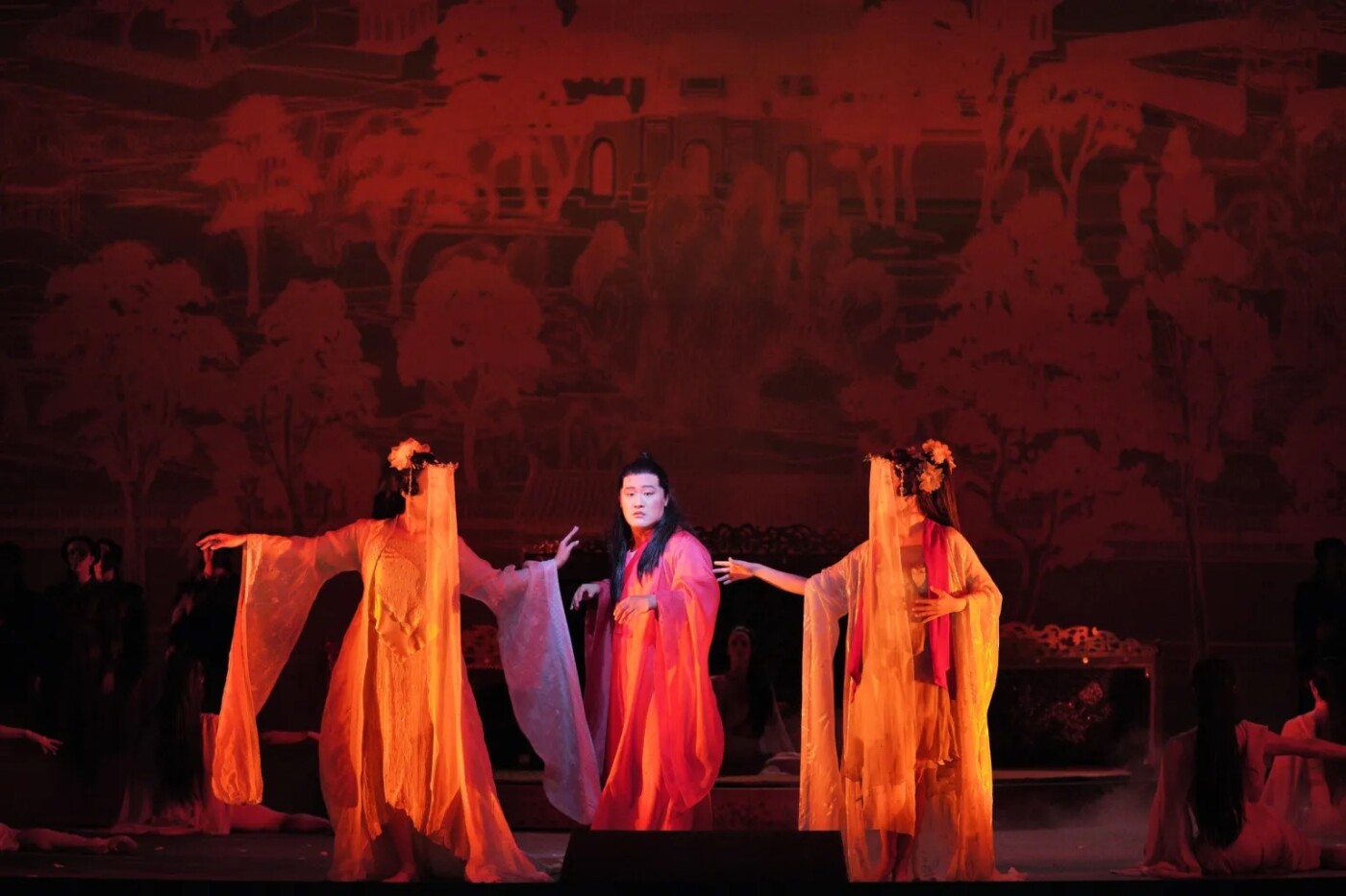 Review: Strong all-Asian cast breathes new life into SF Opera’s ‘Dream ...